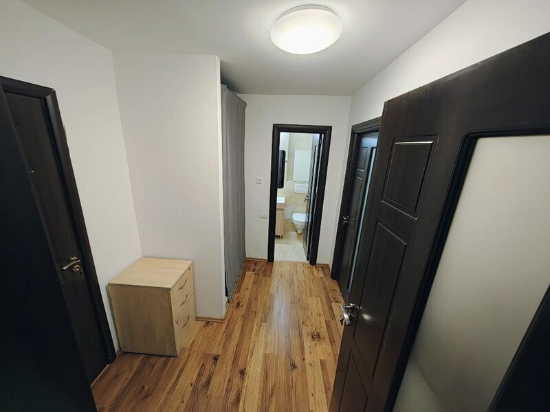 Obor, Colentina, 4 min. metrou, et 2